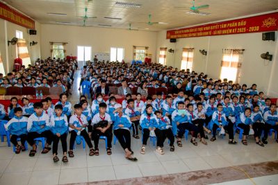 Trường THCS Trực Nội hoạt động chào mừng kỷ 81 năm ngày thành lập Quân đội nhân dân Việt Nam (22/12/1944-22/12/2025)
